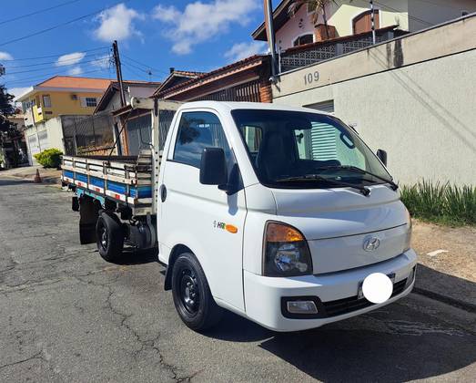 HYUNDAI HR 2.5 LONGO SEM CAÇAMBA 4X2 16V 130CV TURBO INTERCOOLER DIESEL 2P MANUAL
